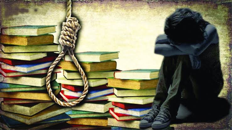 नागपुर में 2 छात्रों ने समाप्त किया जीवन, एक इंजीनियरिंग में हुआ था फेल, दूसरी मोबाइल पर बिताती थी अधिक समय.