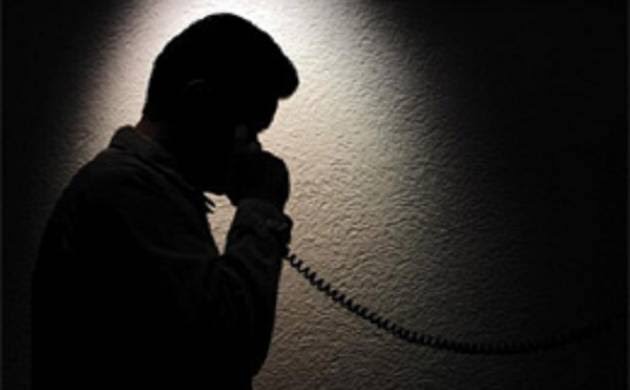 मुंबई में लोकल ट्रेन्स में सीरियल बम ब्लास्ट की धमकी, पुलिस कंट्रोल रूम में आया कॉल